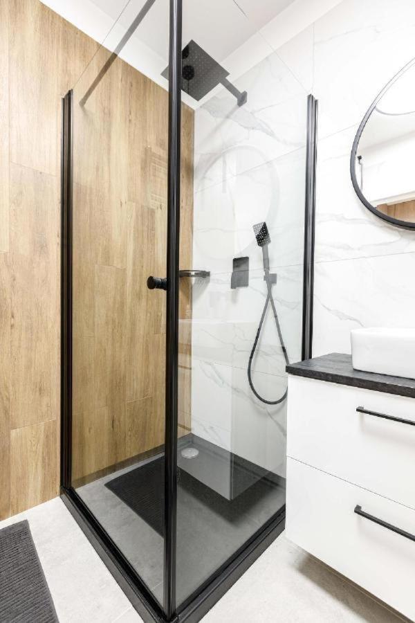 Urban Chic - Studio Apartment - Odra View&Witolda Wroclaw Exterior photo
